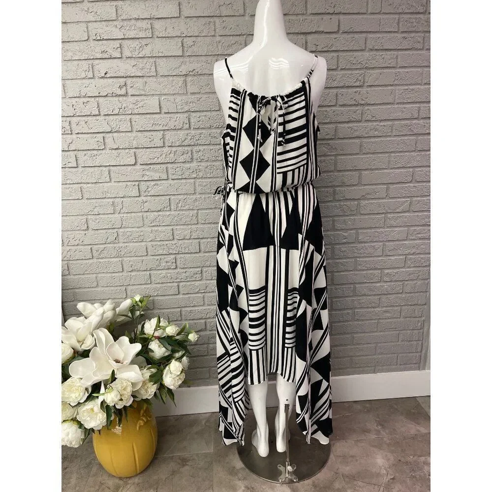 Express Women Black & White Geometric Print Handkerchief Hem Dress Size S NWT